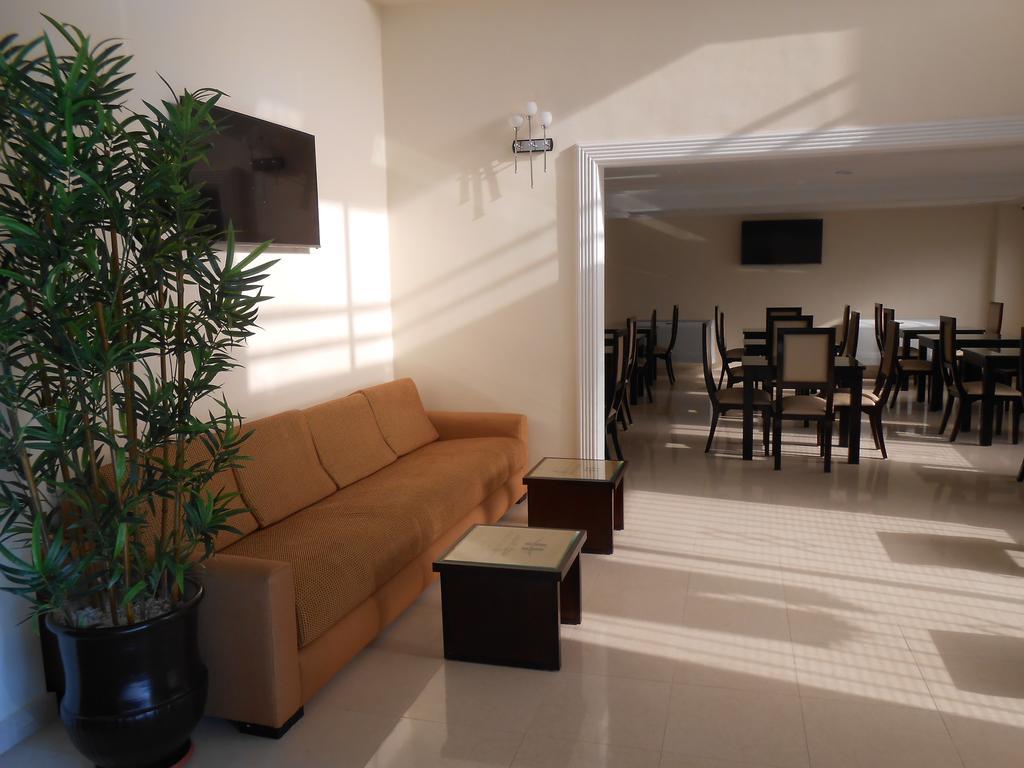 Al Akhawayn Hotel Oujda Bagian luar foto