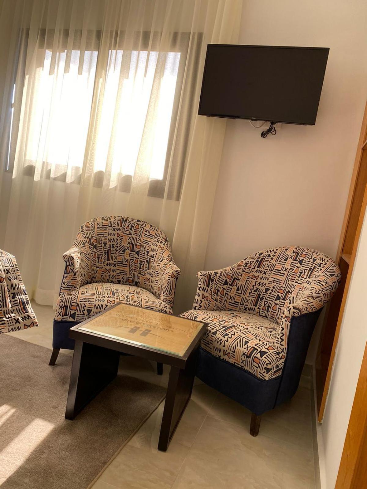 Al Akhawayn Hotel Oujda Bagian luar foto