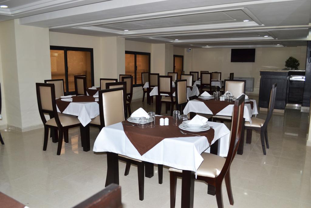 Al Akhawayn Hotel Oujda Bagian luar foto